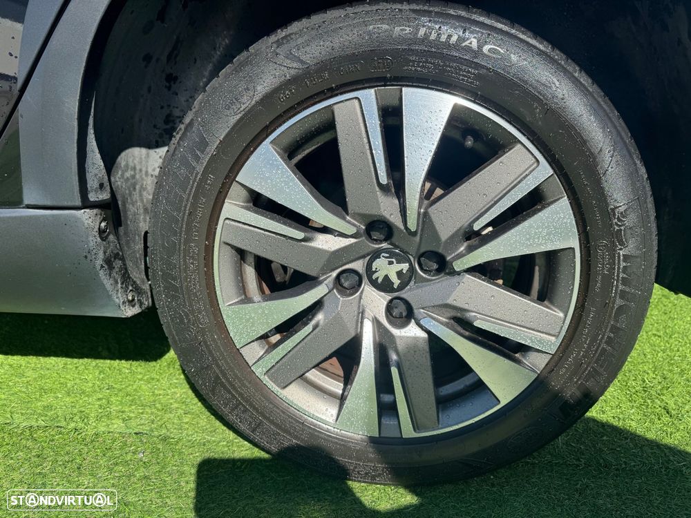 Peugeot 2008 BlueHDi 100 STOP & START Allure - 34