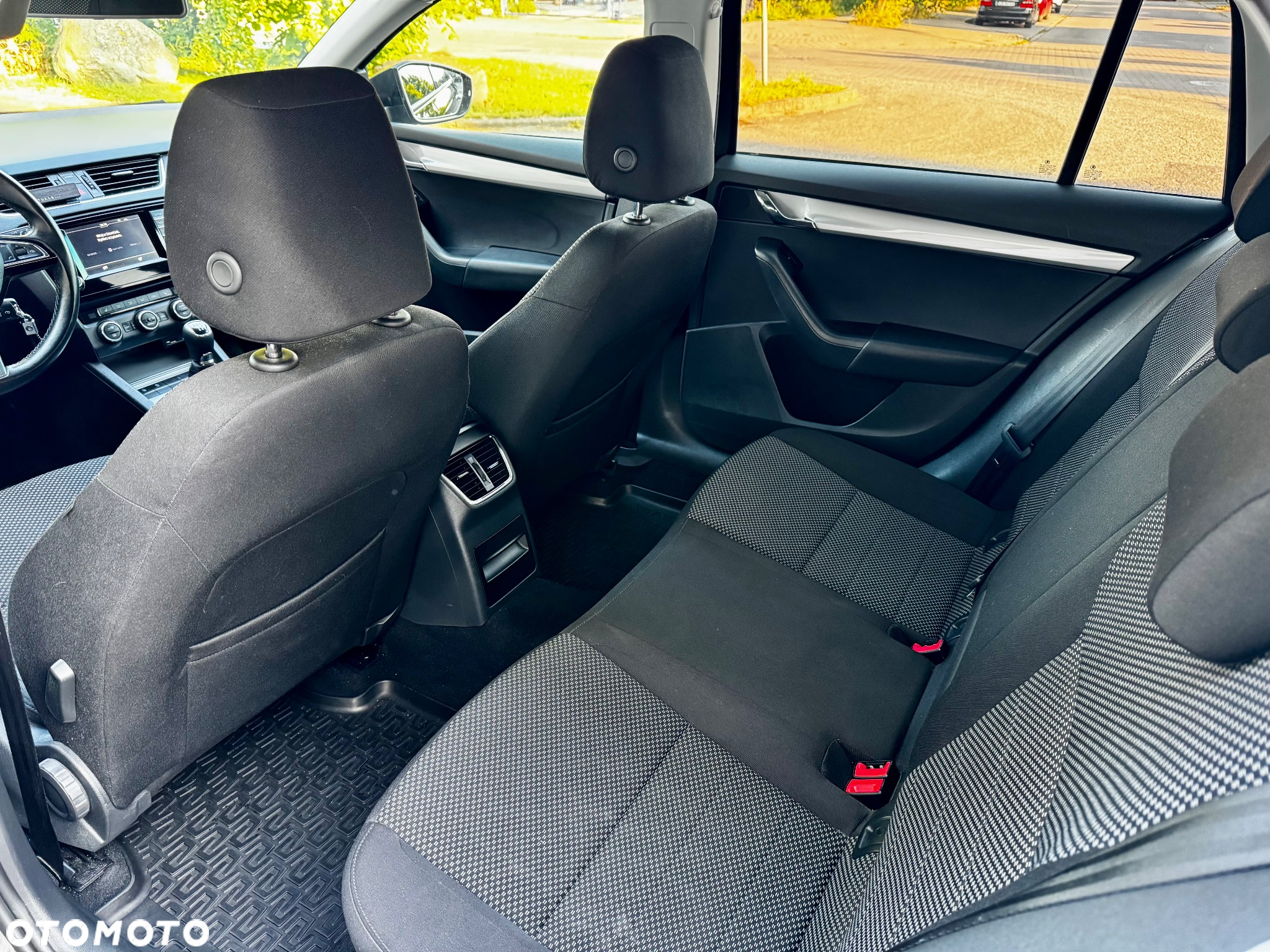 Skoda Octavia 1.4 TSI Ambition - 11