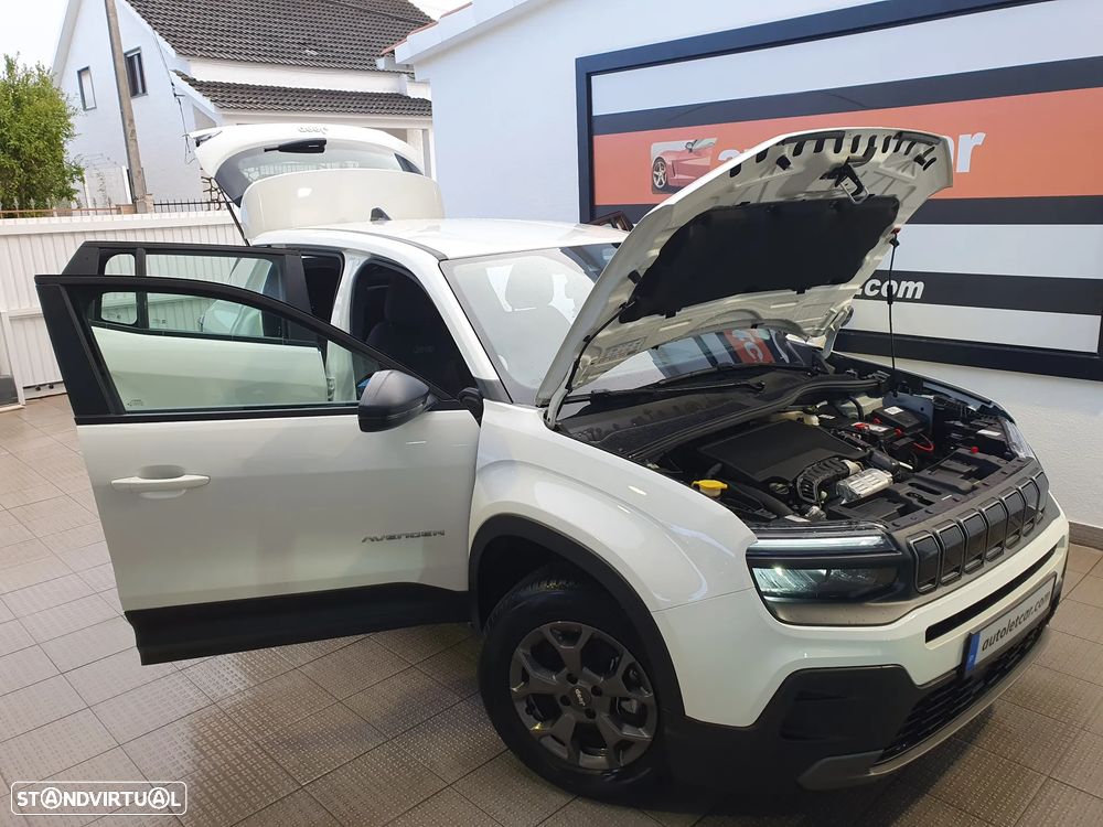 Jeep Avenger 1.2 GSE T3 Altitude - 18