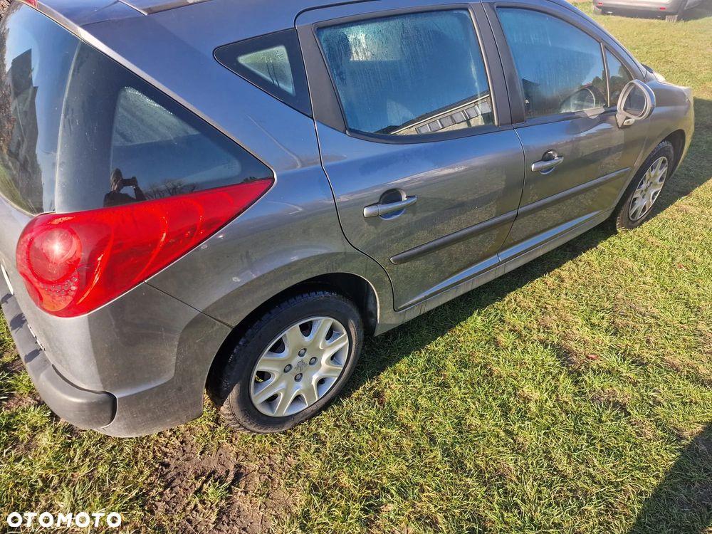 Peugeot 207 90 HDi FAP (Blue Lion) Filou - 5