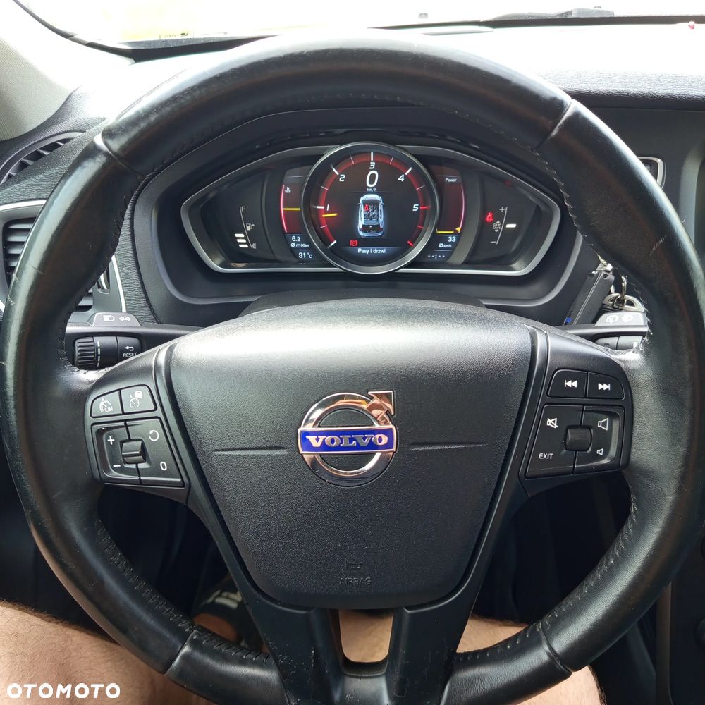 Volvo V40 D4 You - 8