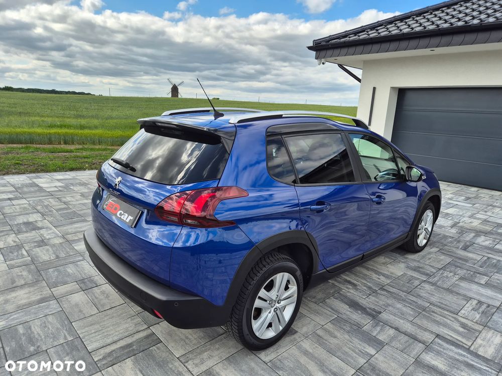 Peugeot 2008 BlueHDi 100 STOP & START Signature - 24