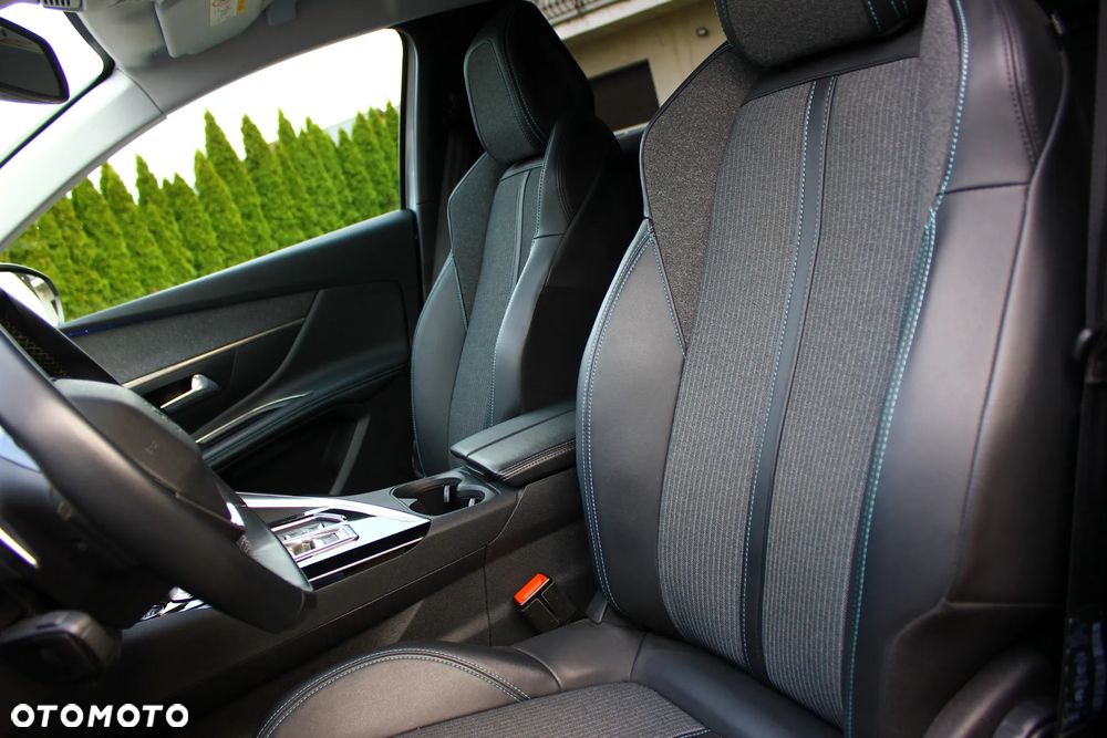 Peugeot 3008 BlueHDi 130 Stop & Start EAT8 Allure - 27