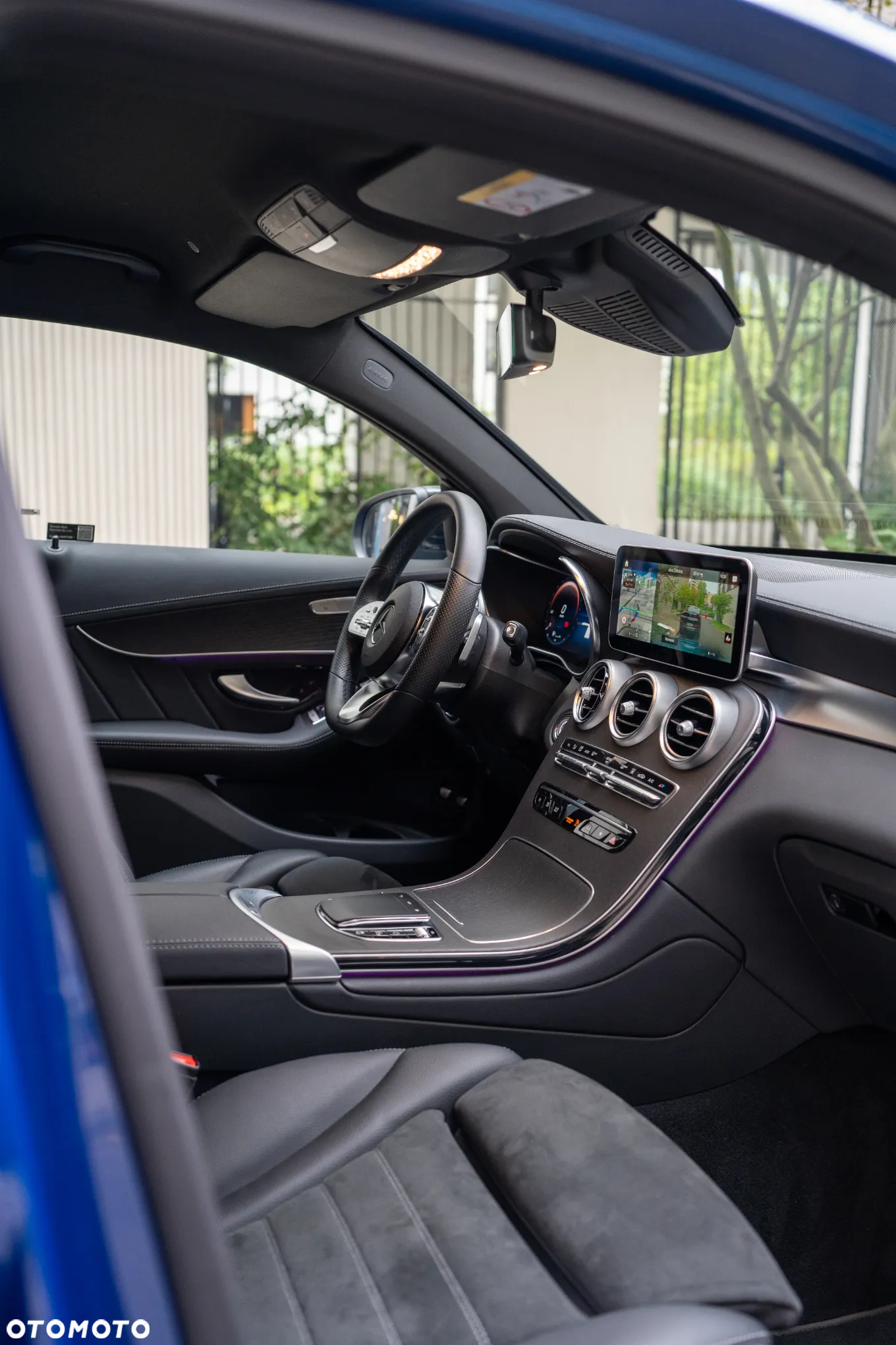 Mercedes-Benz GLC Coupe 300 e 4-Matic Business Edition - 31