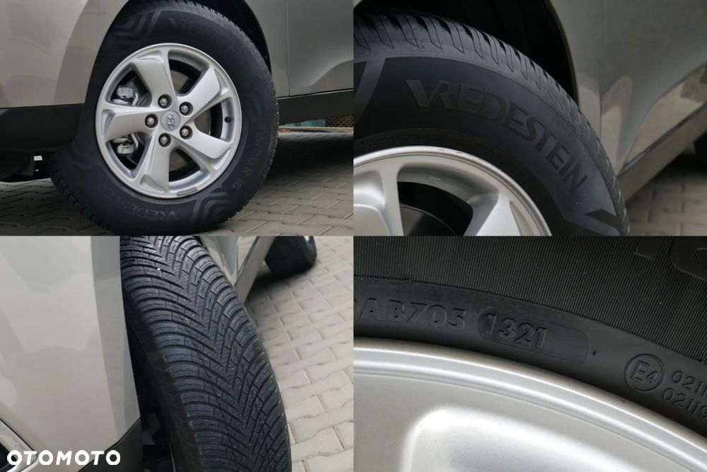 Hyundai ix35 2.0 Premium 2WD - 19