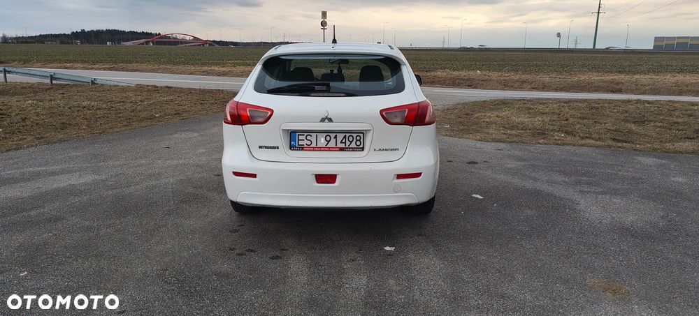 Mitsubishi Lancer 1.5 - 4