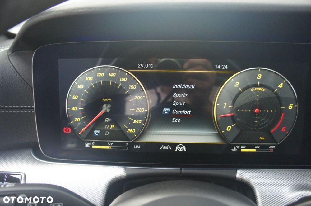 Mercedes-Benz Klasa E - 10