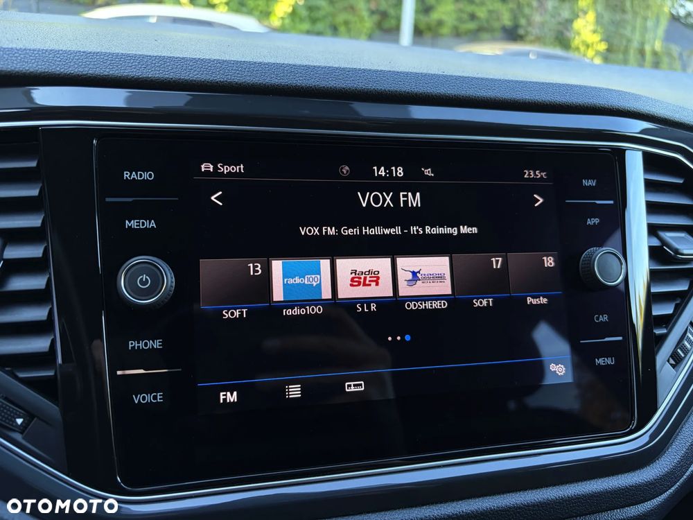 Volkswagen T-Roc - 25