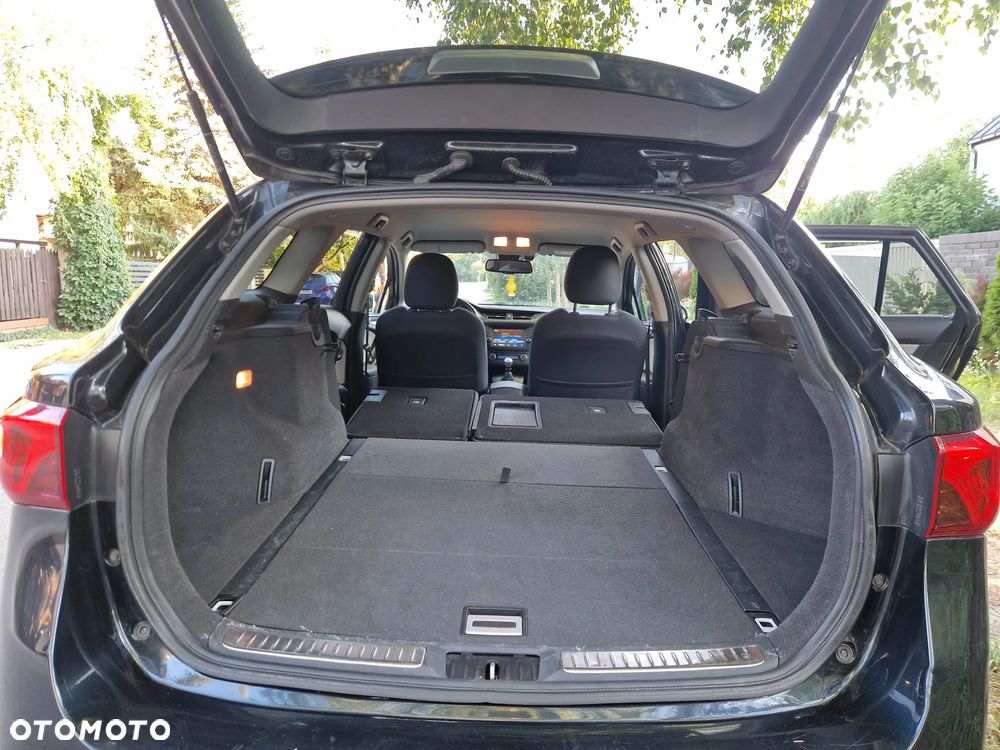 Toyota Avensis 2.0 D-4D Prestige - 8