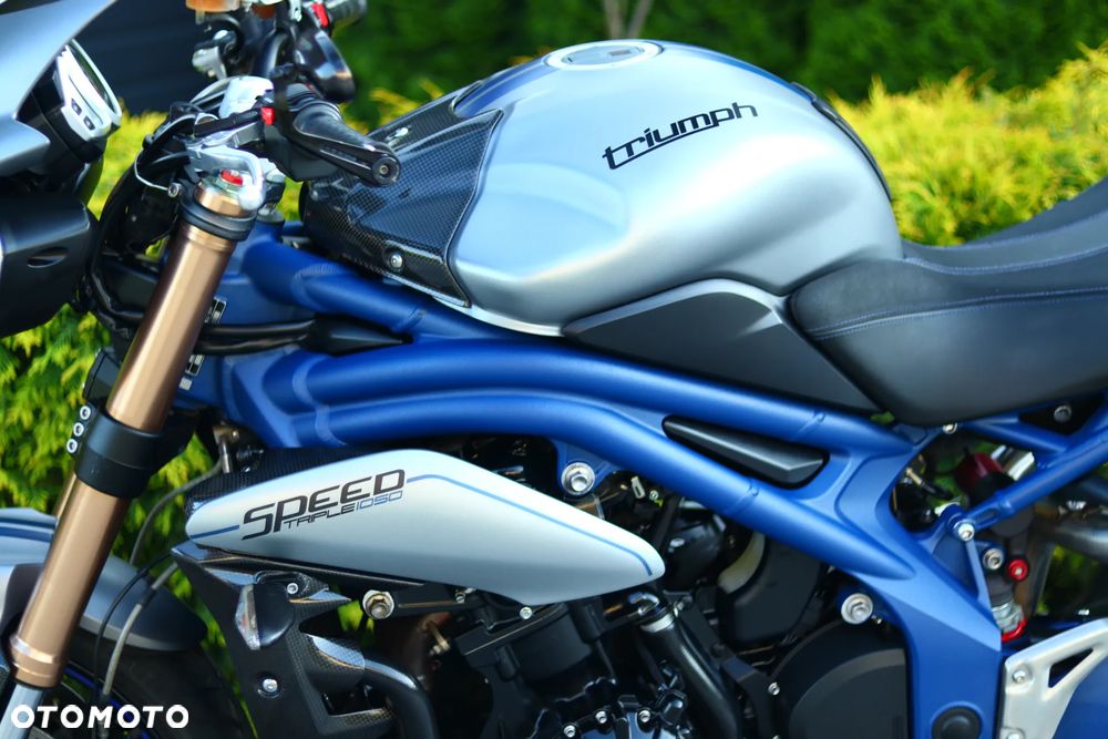 Triumph Speed Triple - 35