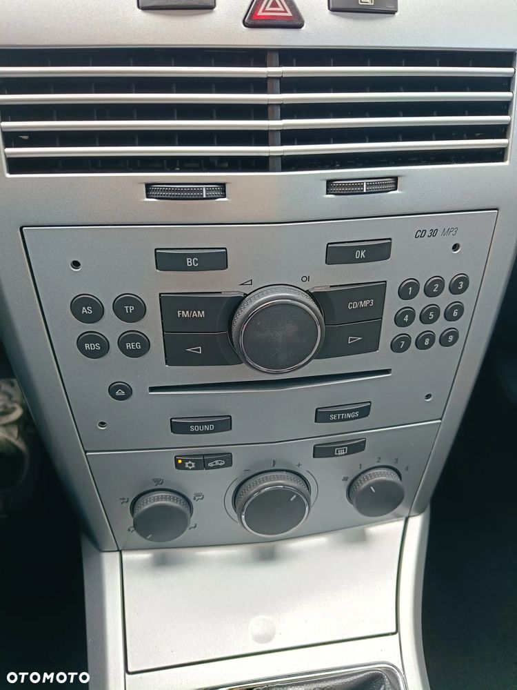 Opel Astra - 22