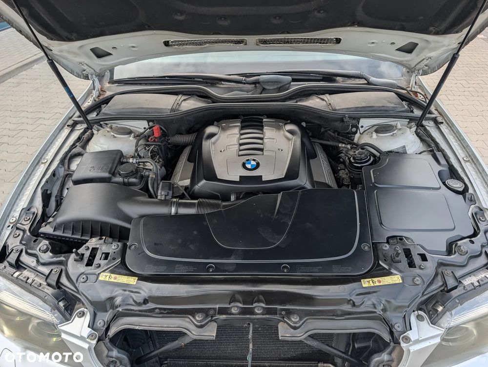 BMW Seria 7 740i - 18