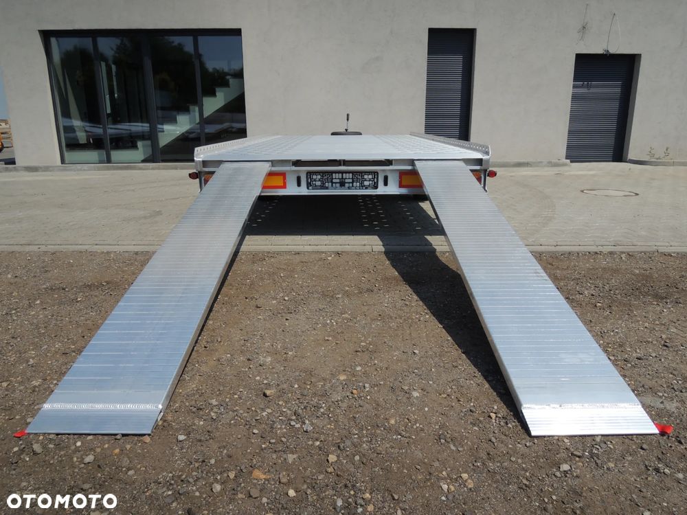 Gromex 5,2m 3 osie DMC 3500 - 11