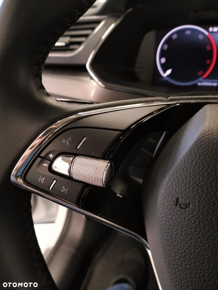 Skoda Superb 2.0 TDI SCR 4x4 Style DSG - 10