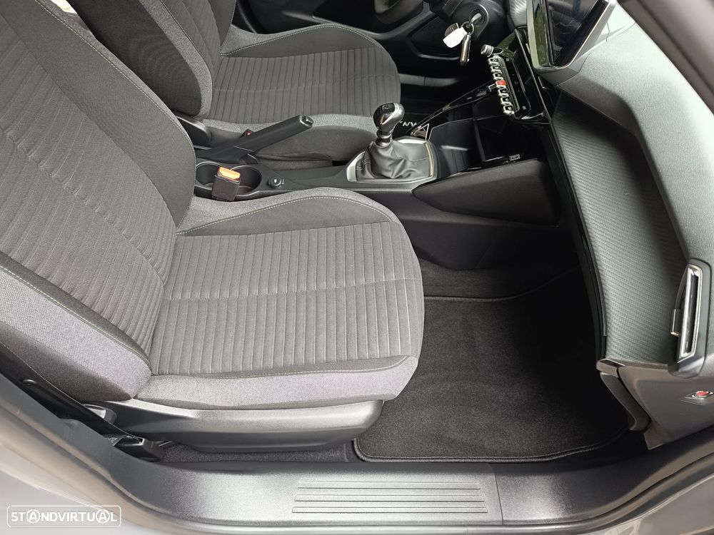 Peugeot 2008 1.2 PureTech Active Pack - 19