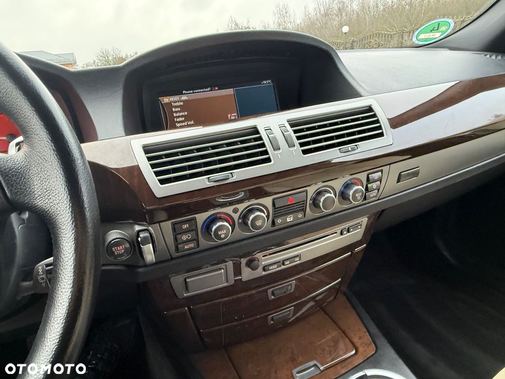 BMW Seria 7 730d - 33