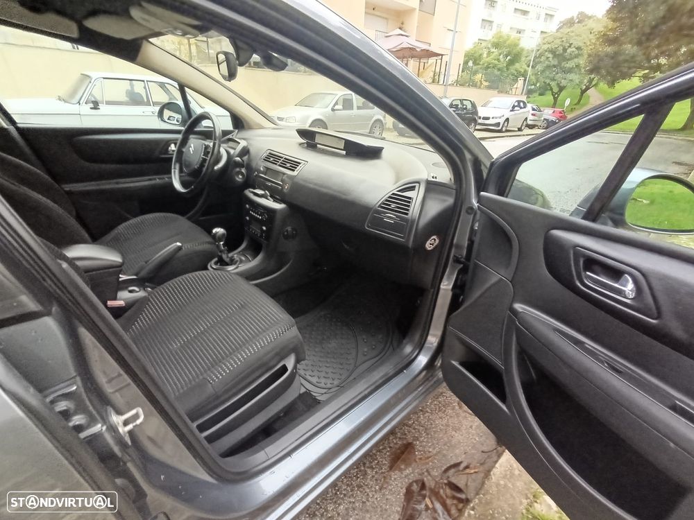 Citroën C4 1.6 HDi Exclusive - 18