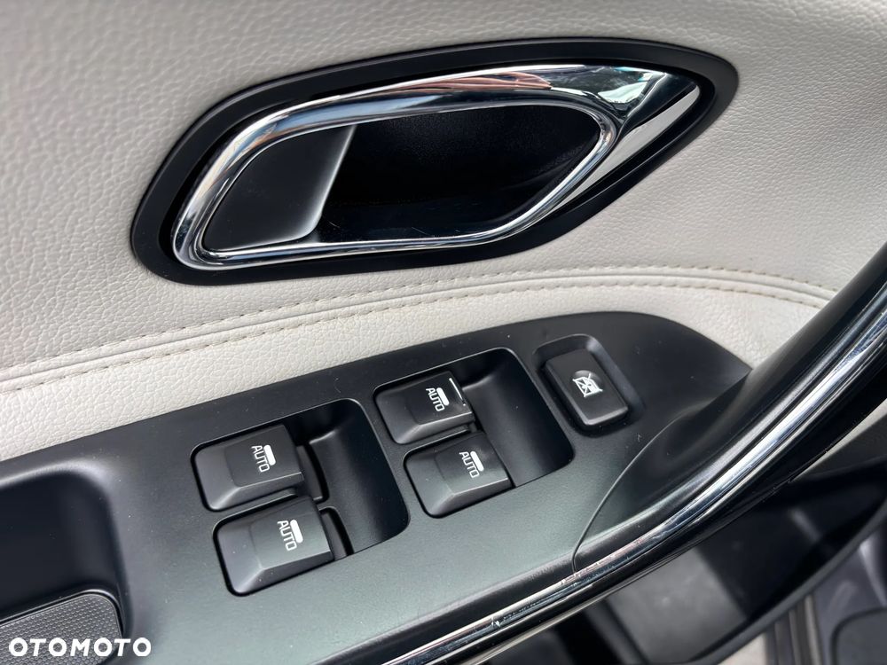 Kia Ceed 1.6 CRDi 128 ISG Platinum Edition - 28