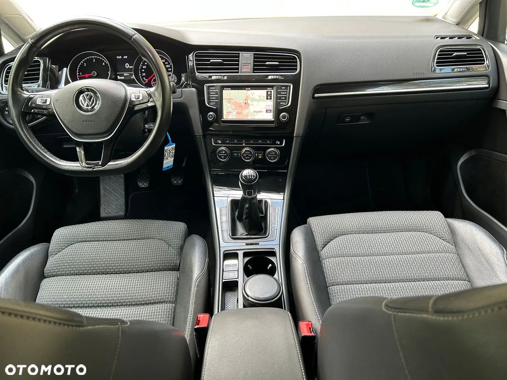 Volkswagen Golf Variant 2.0 TDI BlueMotion Technology Highline - 17