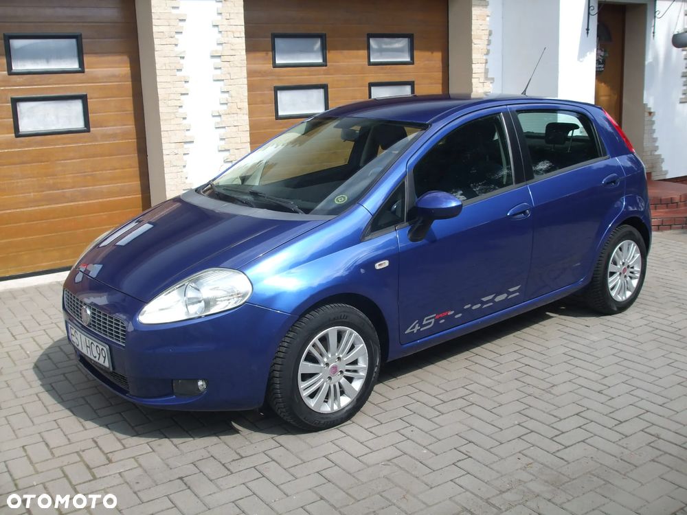 Fiat Grande Punto Actual 1.4 8V Estiva Blue&Me - 11