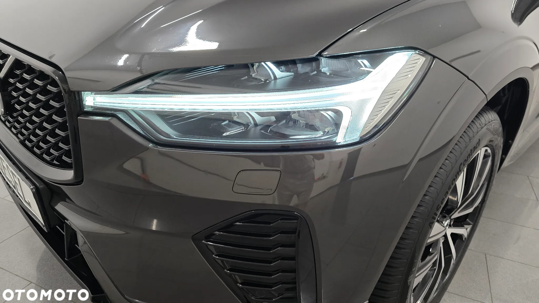Volvo XC 60 B4 D AWD Plus Dark - 12