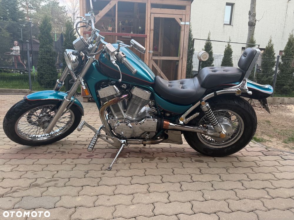 Suzuki Intruder - 2