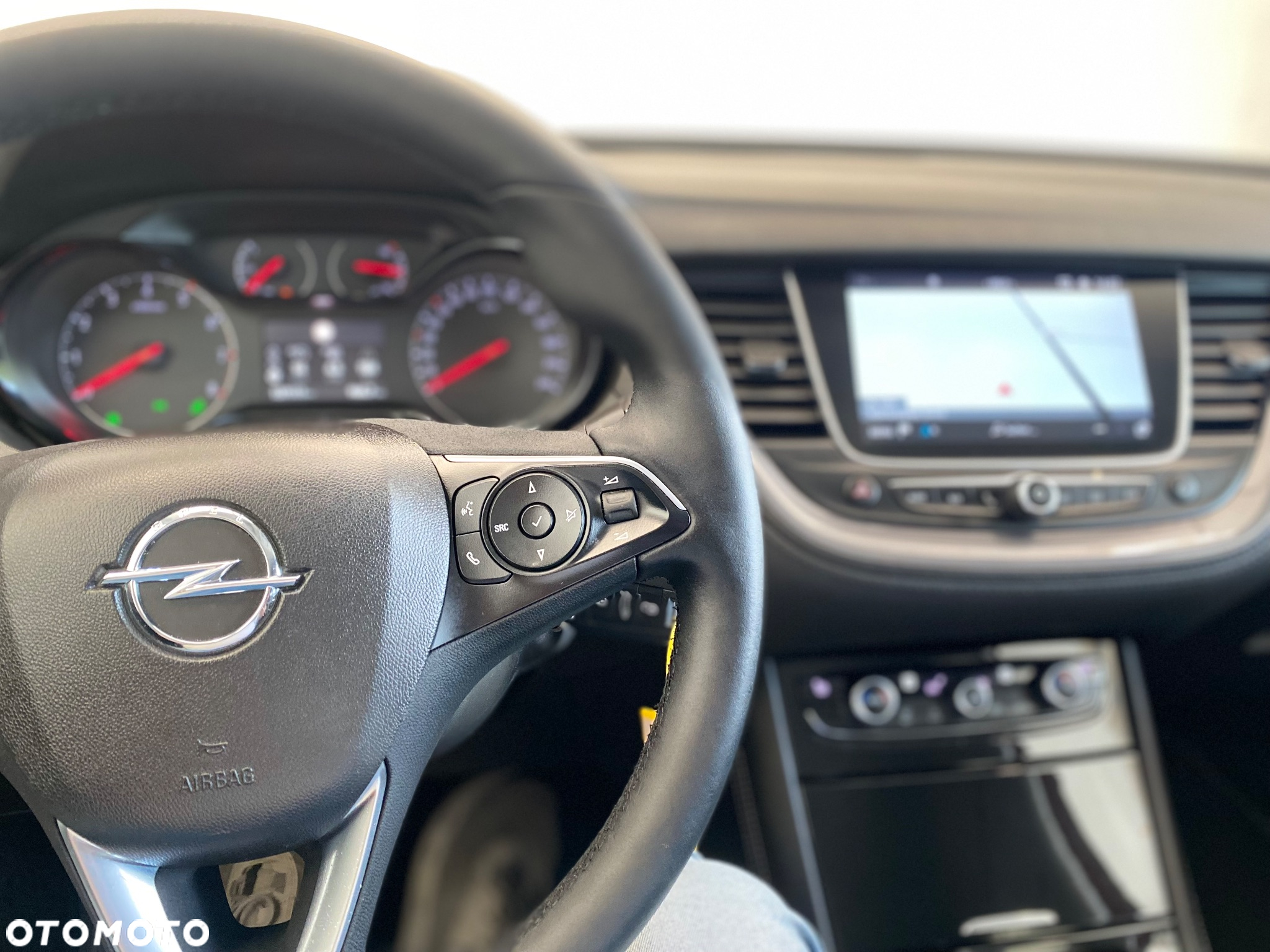 Opel Grandland X 1.5 D Start/Stop INNOVATION - 26