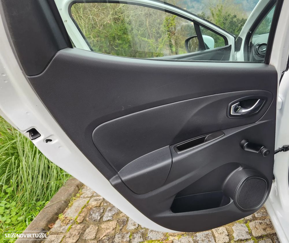 Renault Clio 0.9 TCE Limited - 16