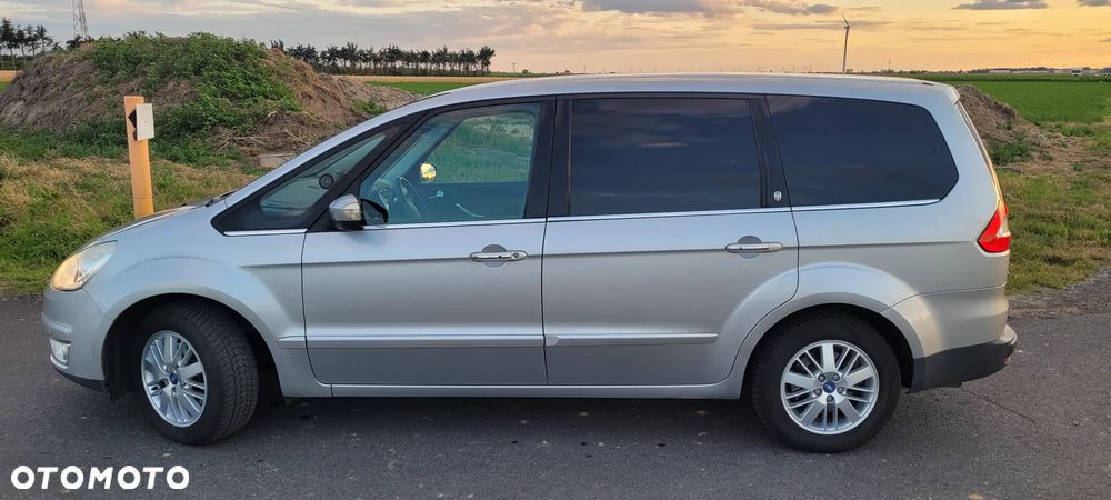 Ford Galaxy 2.0 Ghia - 8