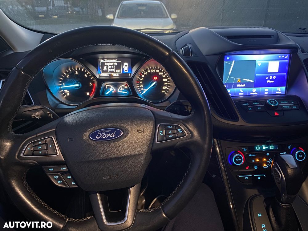 Ford Kuga 2.0 TDCi 4WD Powershift Titanium - 5