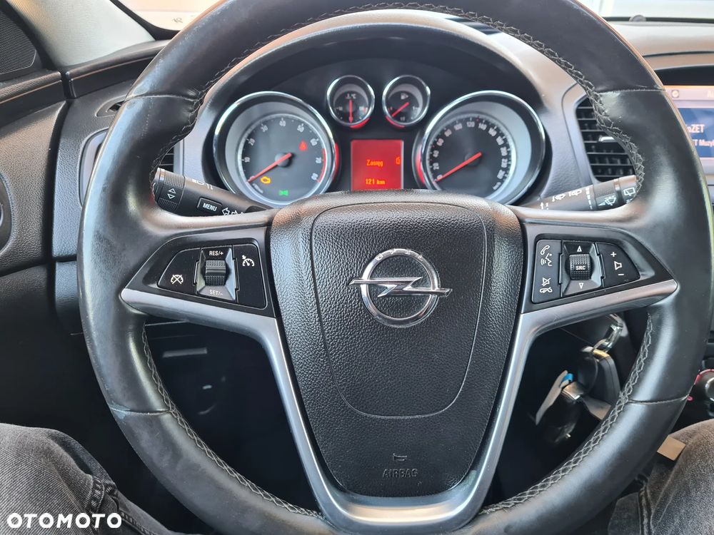 Opel Insignia 1.8 - 13