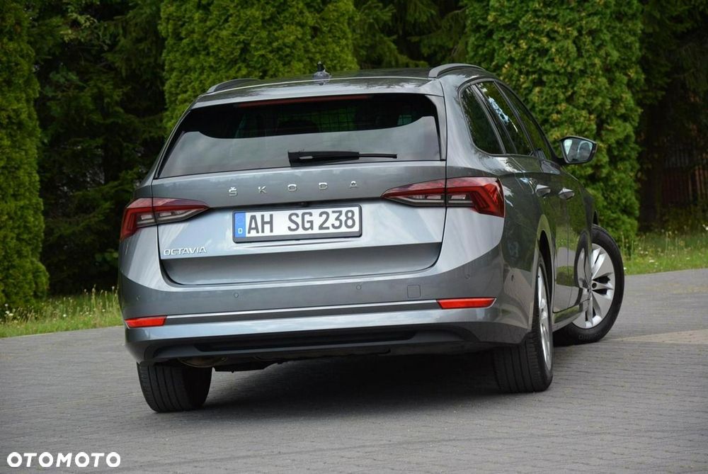 Skoda Octavia 2.0 TDI Selection DSG - 14