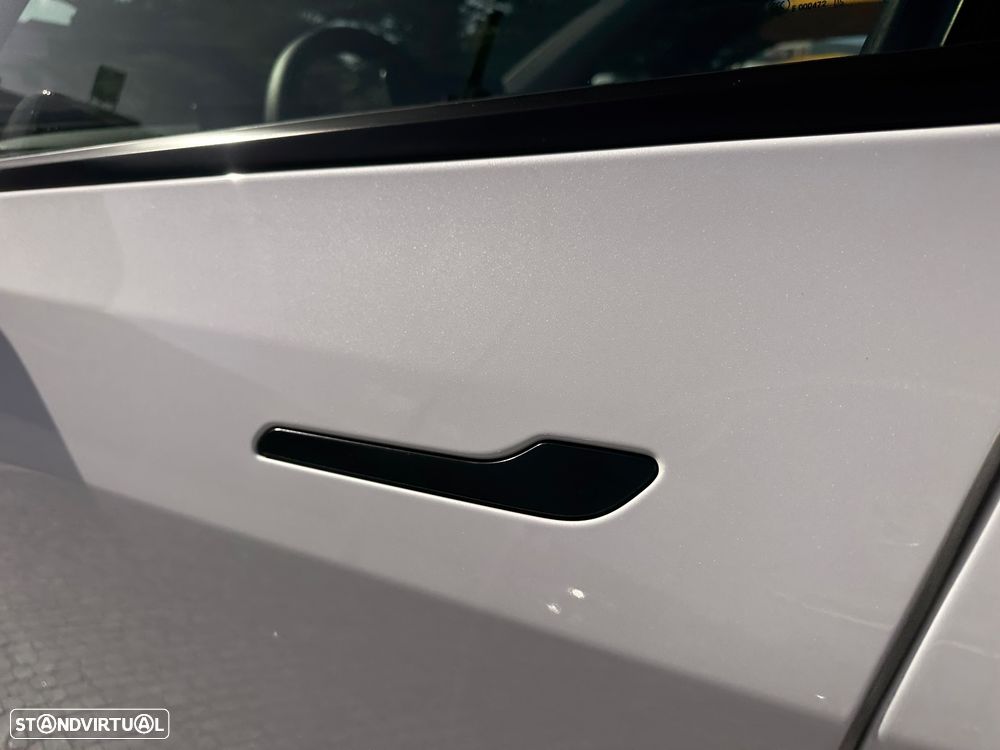 Tesla Model Y Tração Traseira - 17