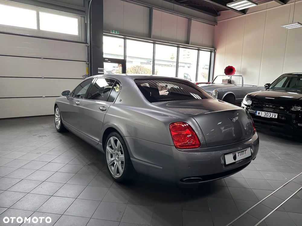 Bentley Flying Spur - 8