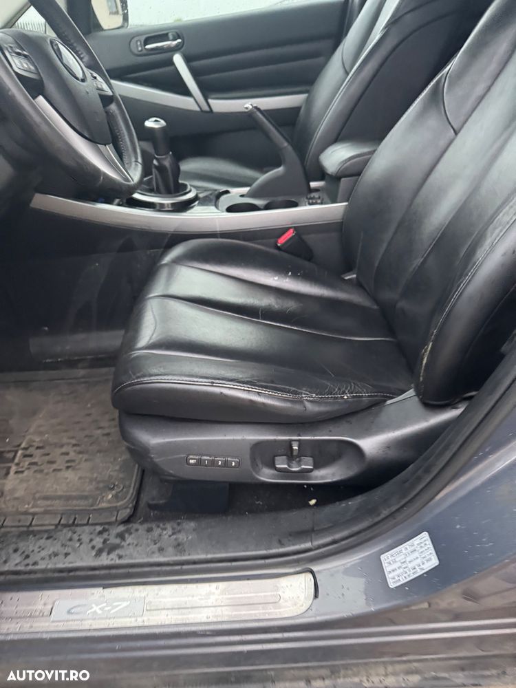 Mazda CX-7 - 6
