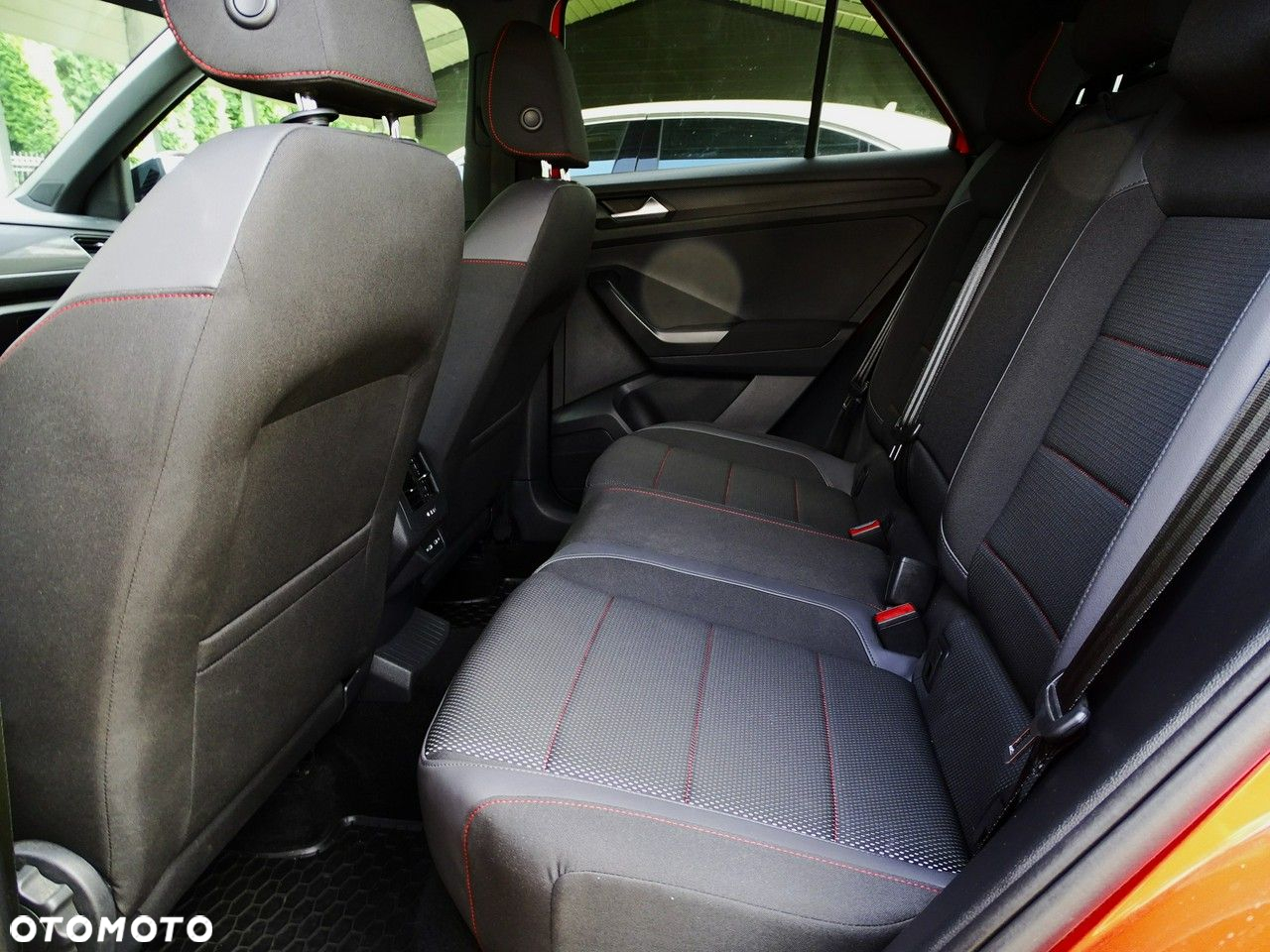 Volkswagen T-Roc 2.0 TSI 4Motion Premium DSG - 36
