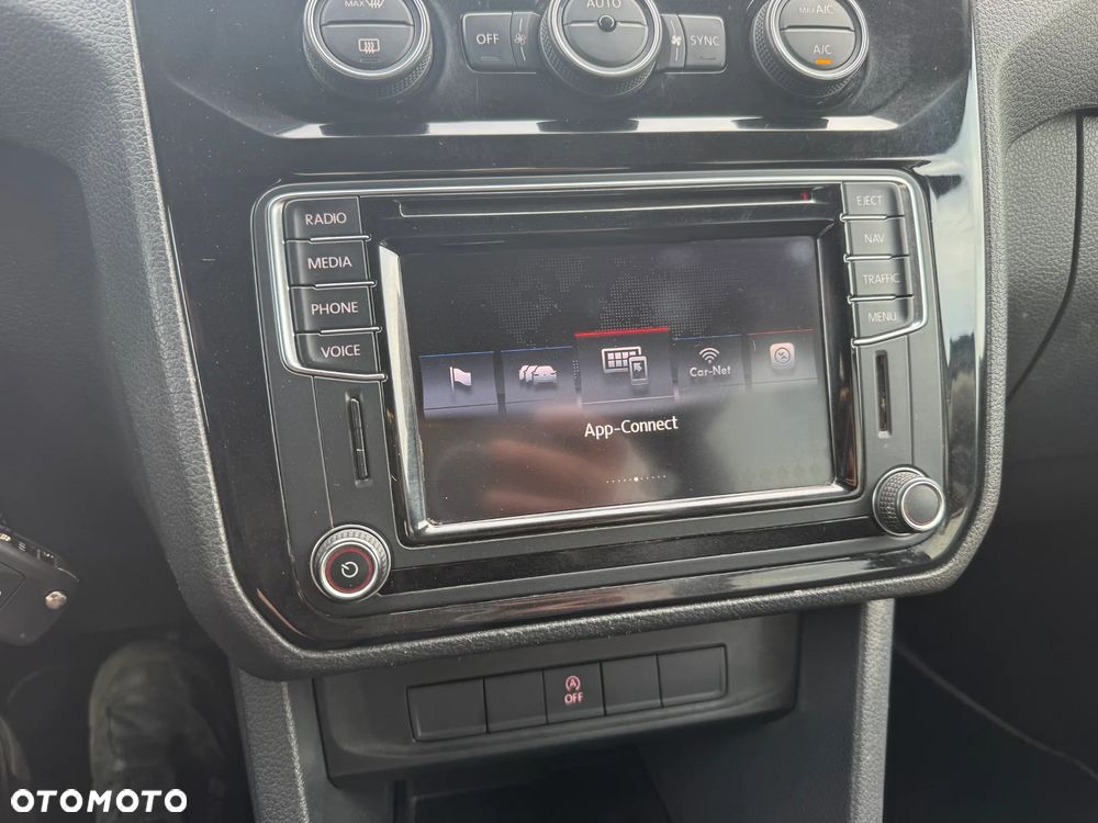 Volkswagen Caddy 2.0 TDI Alltrack - 24