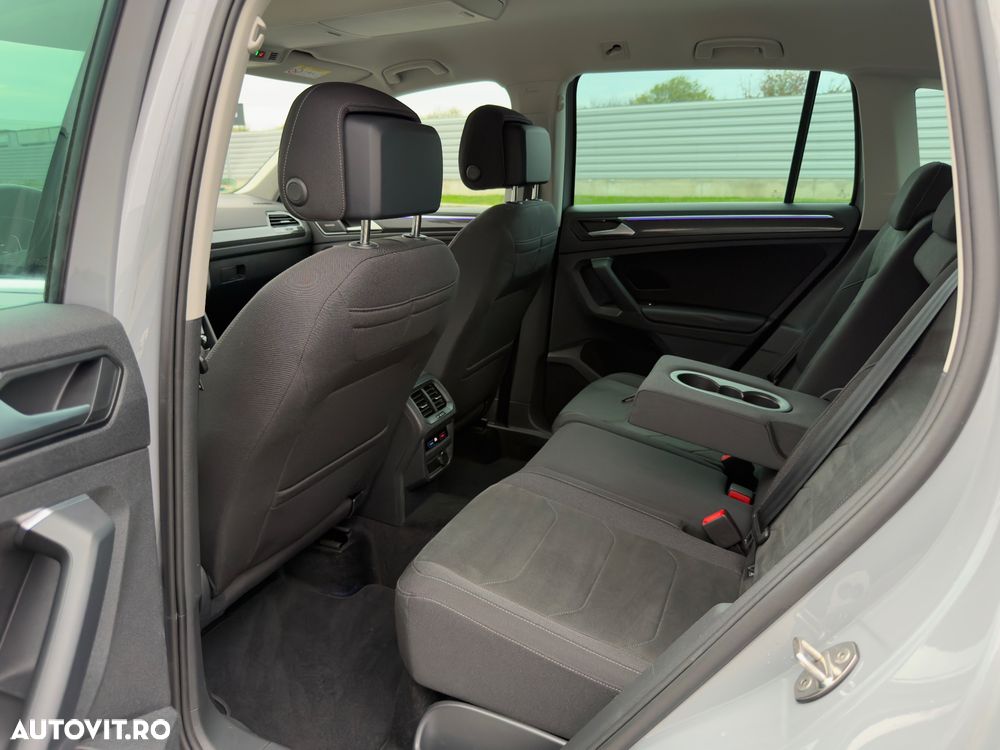 Volkswagen Tiguan - 29