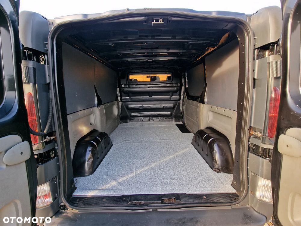 Renault Trafic Passenger - 5