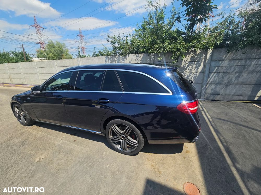Mercedes-Benz E - 4