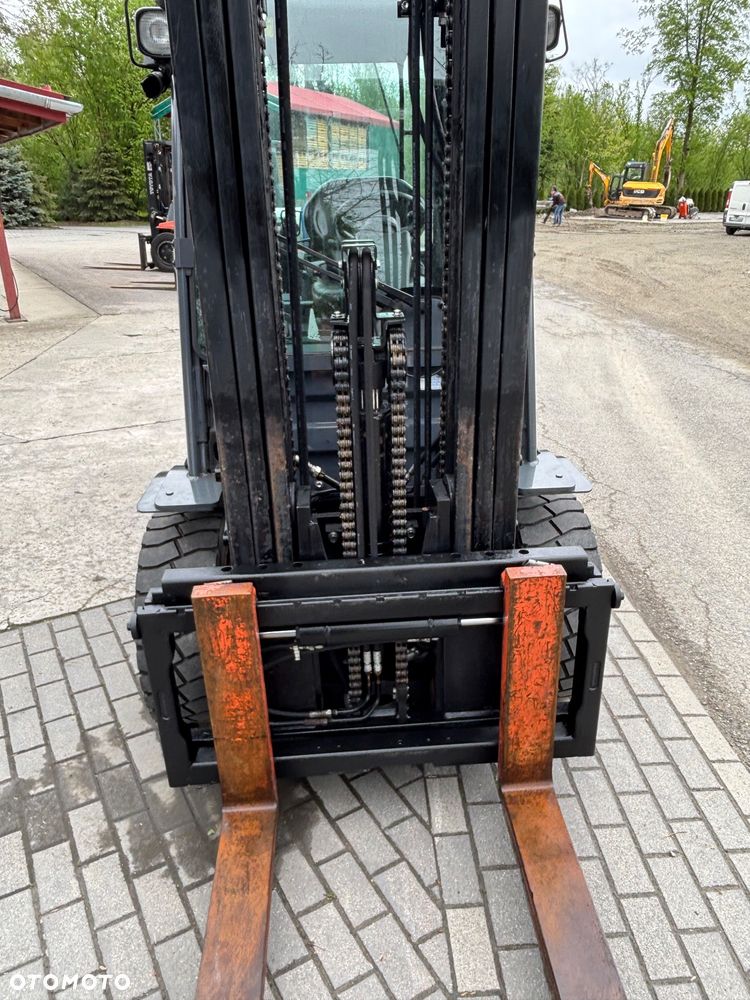Toyota 8FGJF35 GWARANCJA LPG wolny skok pół KABINA DOSTAWA 57 950 NETTO - 3
