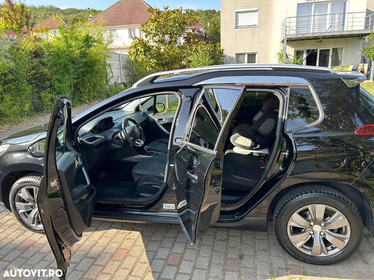 Peugeot 2008 1.2 PureTech Turbo EAT6 S&S Active - 6