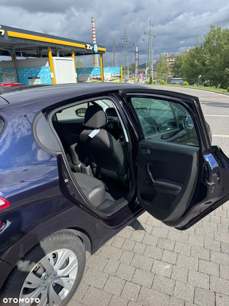 Peugeot 208 HDi 68 Like - 6