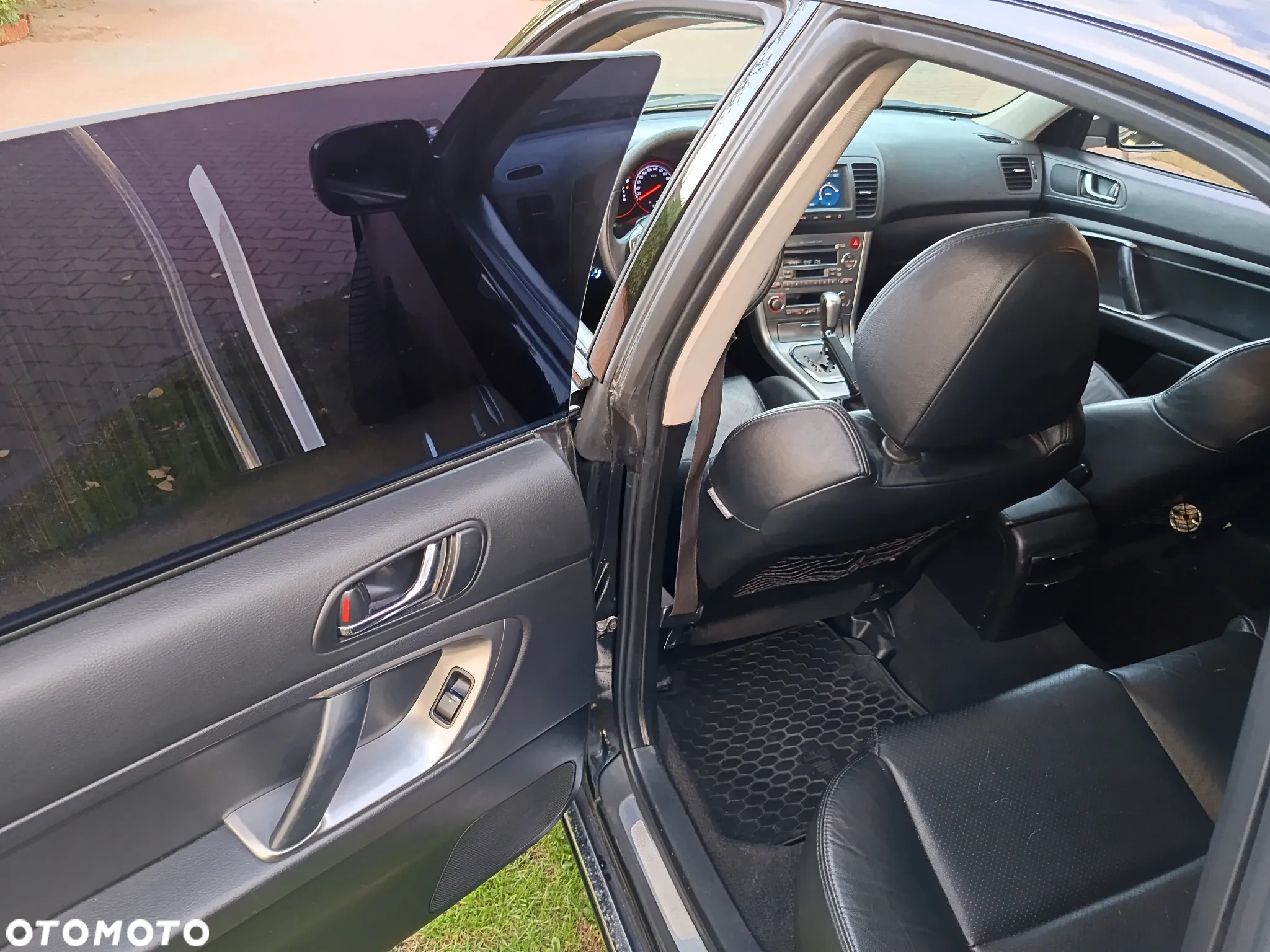 Subaru Legacy 3.0 H6 - 11