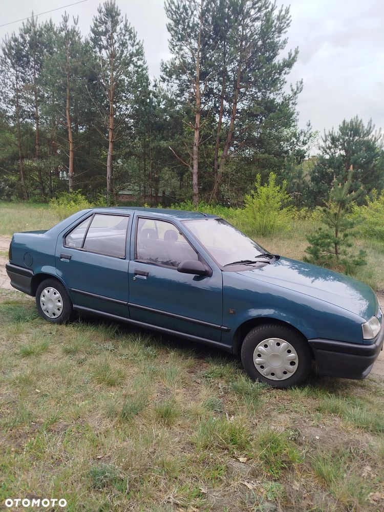 Renault 19 1.4 GTR - 17