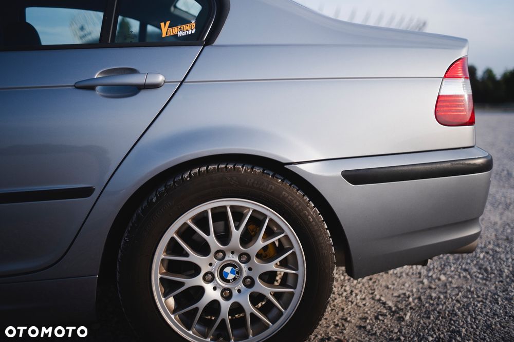 BMW Seria 3 318i - 11