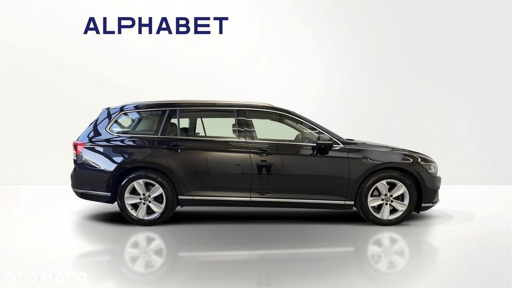 Volkswagen Passat 2.0 TDI EVO Elegance DSG - 3