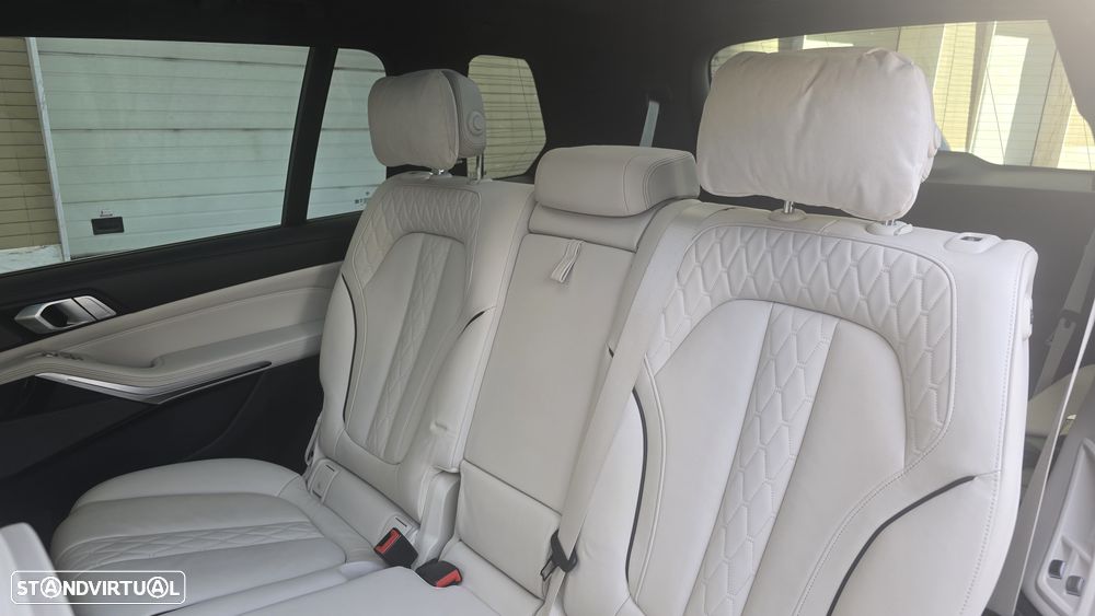 BMW X7 40 i xDrive Pack M - 19
