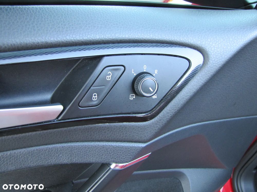 Volkswagen Golf VII 2.0 TDI BMT GTD DSG - 24