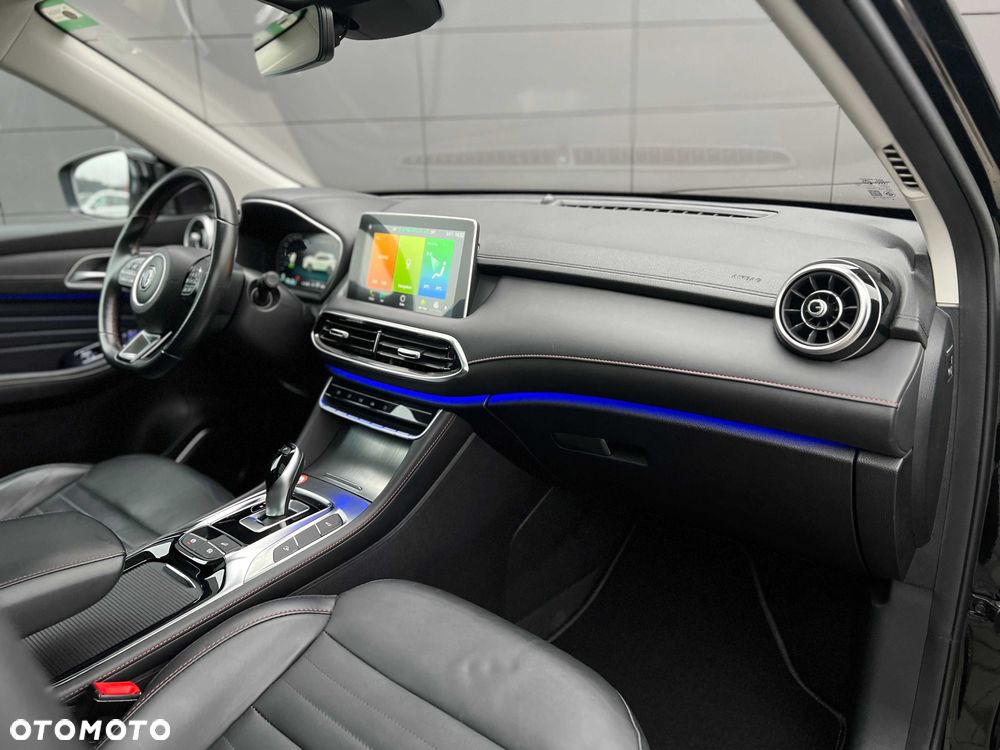 MG HS PHEV Luxury - 32